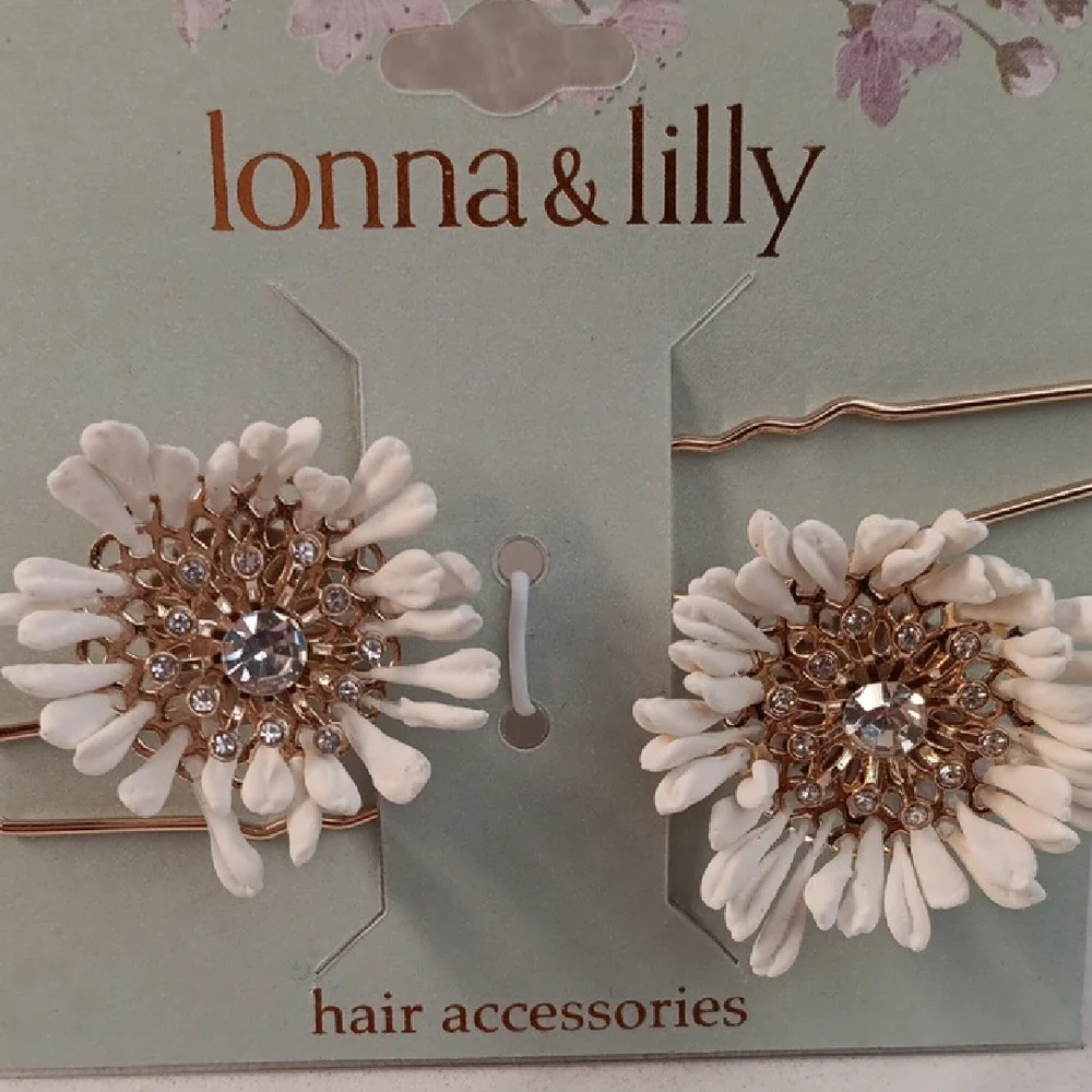 New Lonna & Lilly White Floral hair accessoryBobby Pins / Gold Crystal Centers
